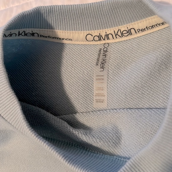 Calvin Klein Performance - Picture 3 of 3